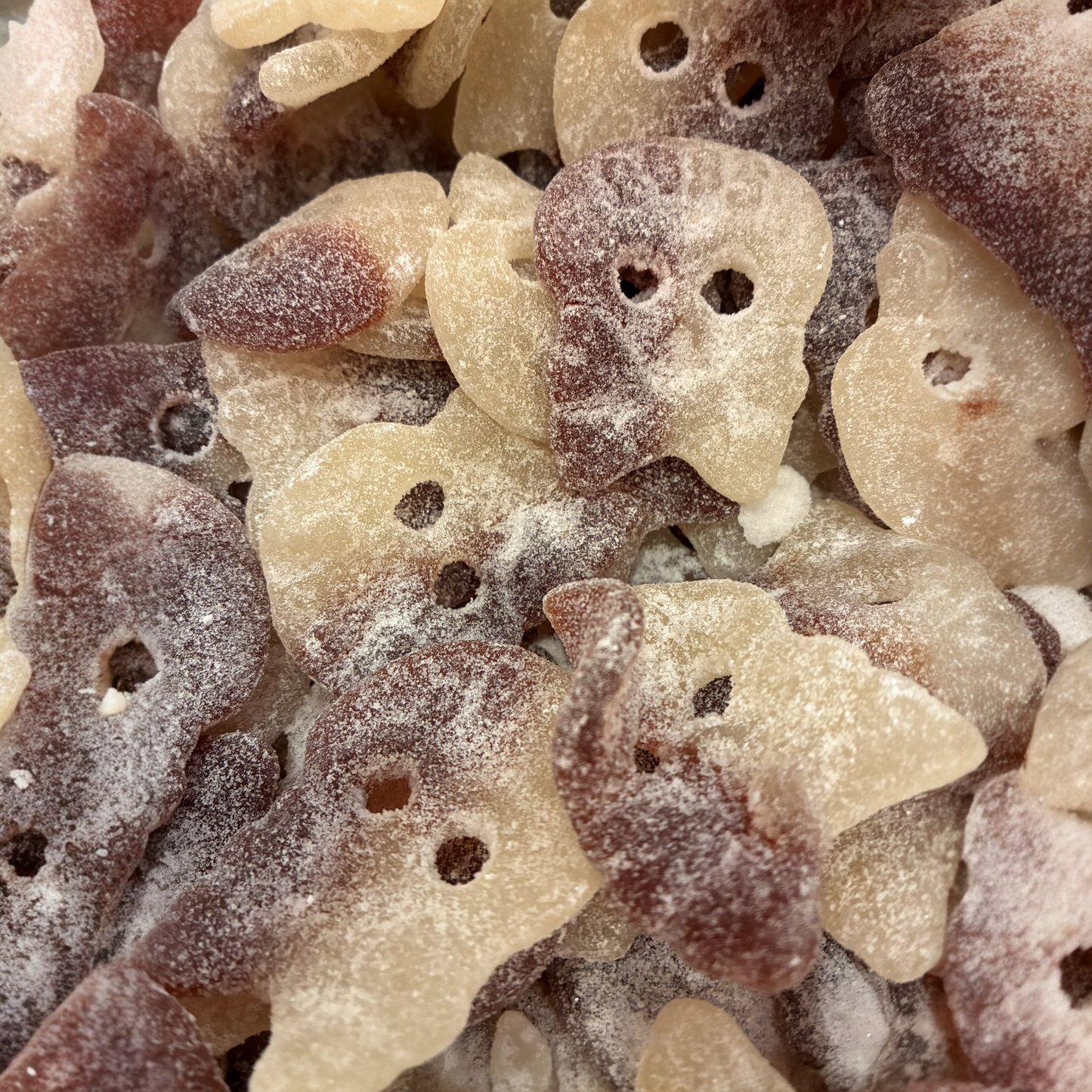 bubs sour cola skulls gummy